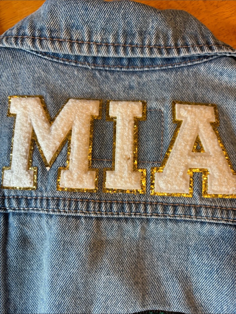 Levi’s Girls 10-12 Denim Jacket Sequin Cherry Patch Good Vibes MIA